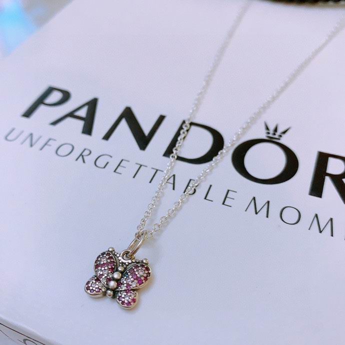 Pandora necklace 01yxx11